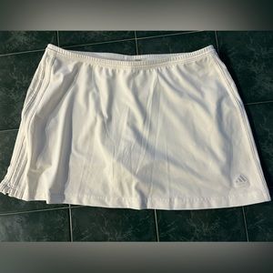 Adidas Climalite Wonen’s Tennis Skort. Size L